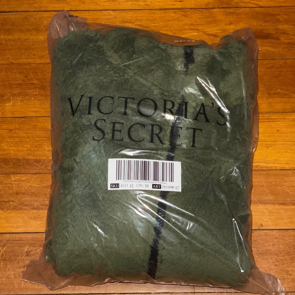 New VS PINK Teddy Full Zip Vintage Green - Picture 6 of 8